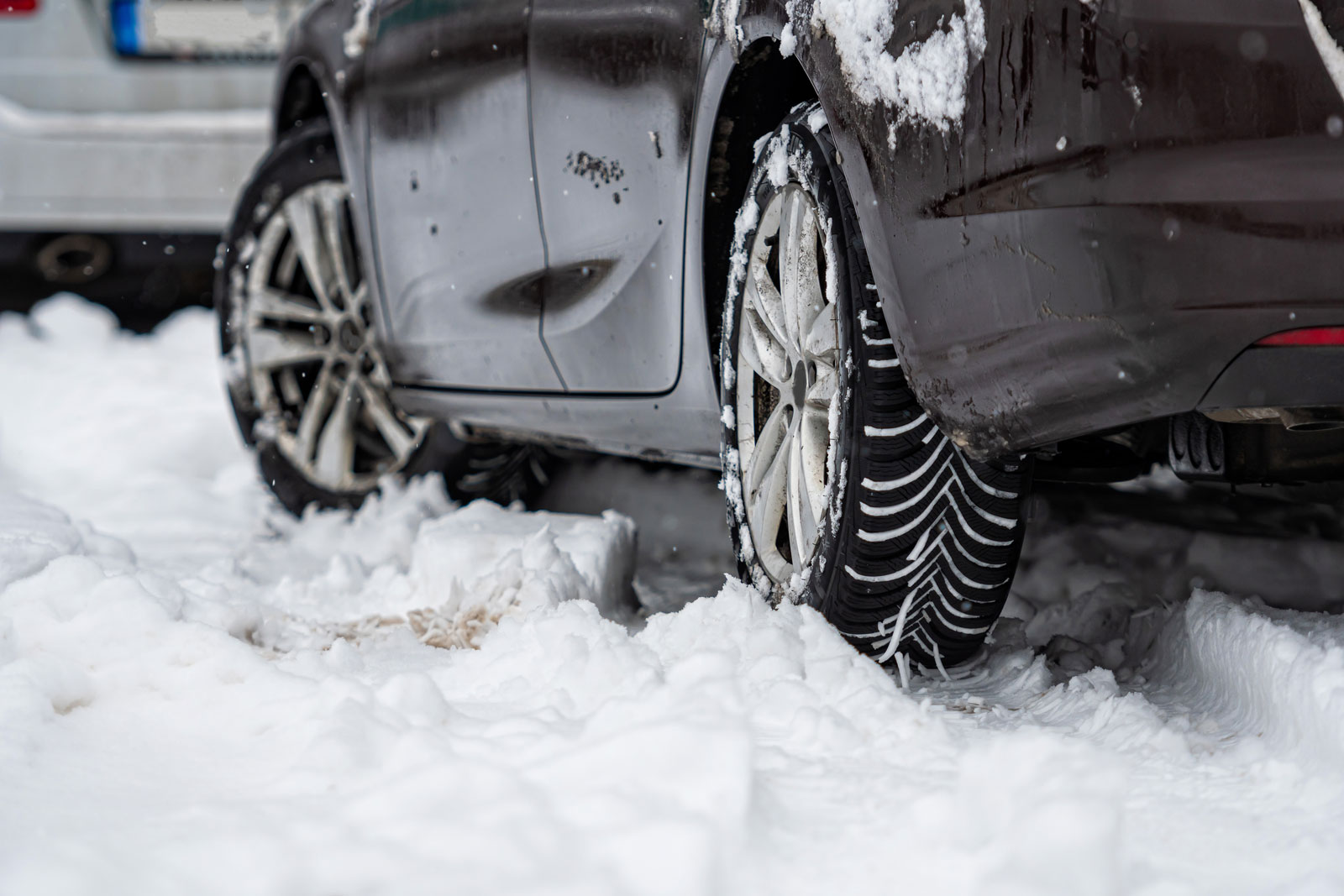 How to Winterize Your Vehicle: Cold Weather Prep Checklist 